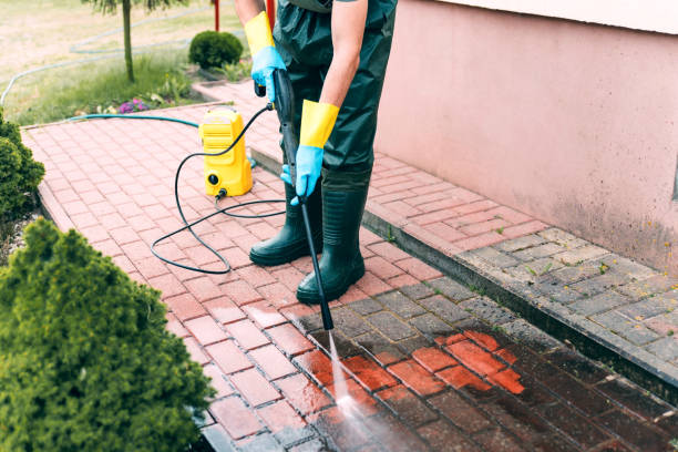 Best Playground Equipment Cleaning  in Superior, WI